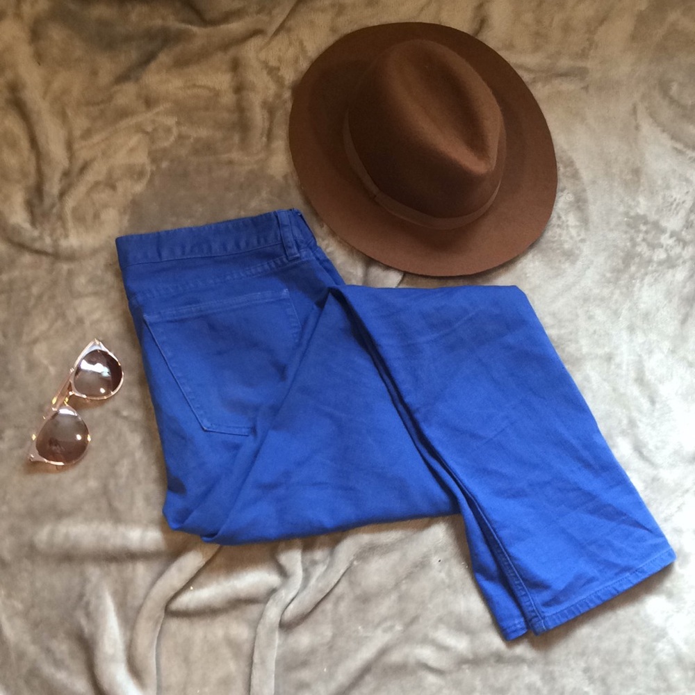 VINTAGE STRAIGHT LEGGED BLUE PANTS